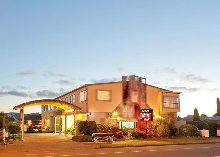 Hotels Close to Airport Riverview